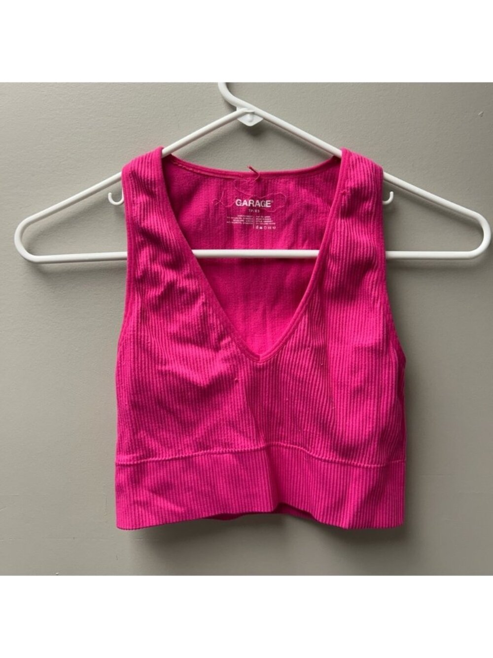 Garage Women’s Pink Ribbed V Neck Cropped Top